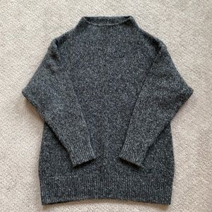 UNIQLO Sweater